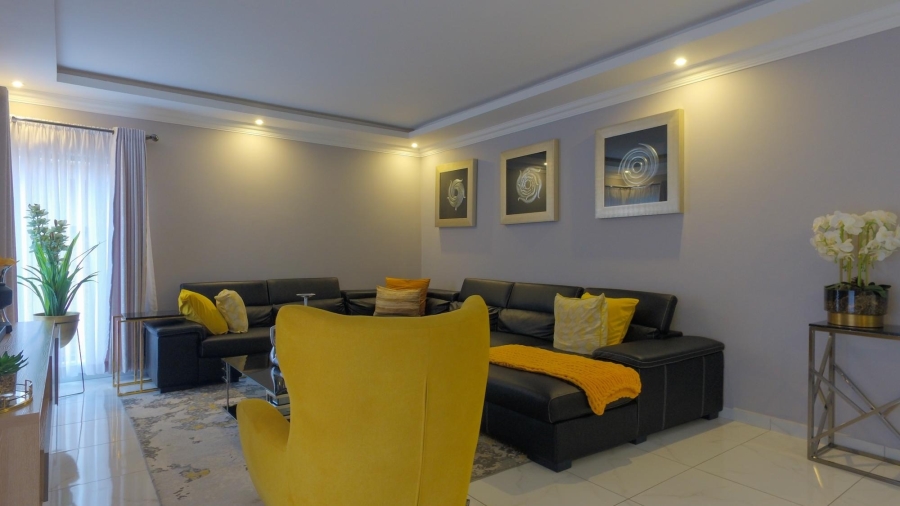 4 Bedroom Property for Sale in Waterkloof East North West